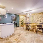 Loft D'exception Dans Un Ancien Chai Avec Parking Et Terrasse - Coeur De Bordeaux