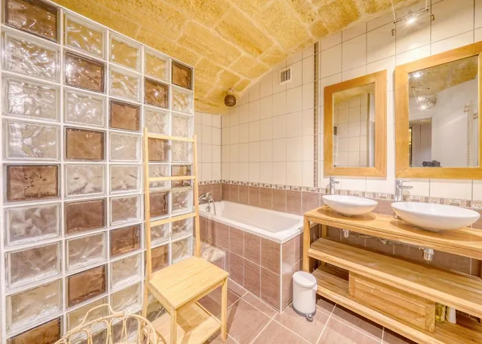 Loft D'exception Dans Un Ancien Chai Avec Parking Et Terrasse - Coeur De 波尔多