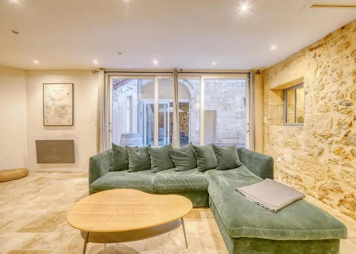 Loft D'exception Dans Un Ancien Chai Avec Parking Et Terrasse - Coeur De アパート