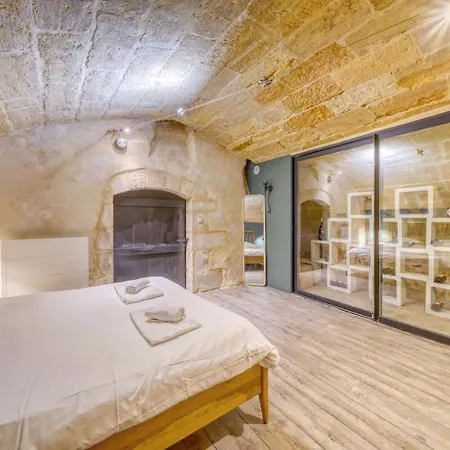 Apartment Loft D'exception Dans Un Ancien Chai Avec Parking Et Terrasse - Coeur De Bordeaux