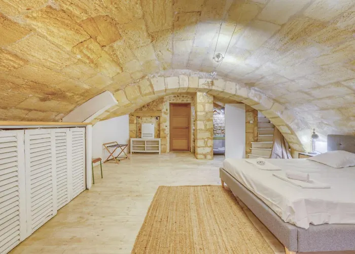 Loft D'exception Dans Un Ancien Chai Avec Parking Et Terrasse - Coeur De Apartment *