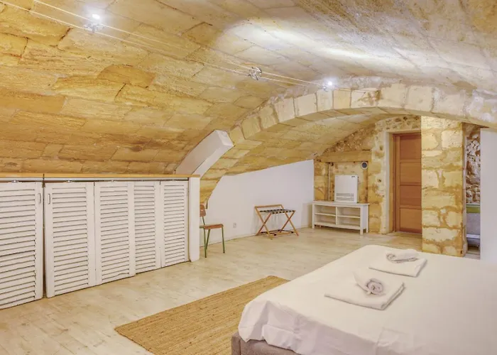 Loft D'exception Dans Un Ancien Chai Avec Parking Et Terrasse - Coeur De * Bordeaux