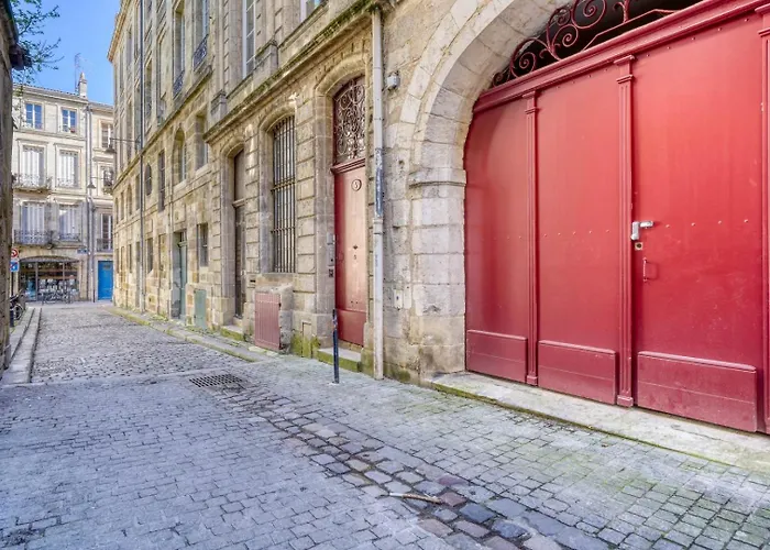 Loft D'exception Dans Un Ancien Chai Avec Parking Et Terrasse - Coeur De